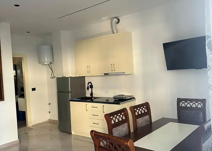Devis Apartment Sarande